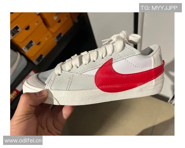 Nike为布克量身打造的全新休闲鞋款BookBlazerLows引领时尚潮流