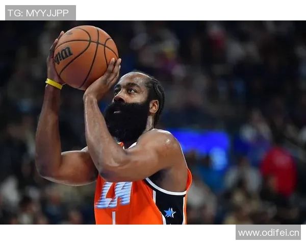 今日比赛激烈KD本季场均出战36分半位列联盟第三哈登紧随其后排名第七