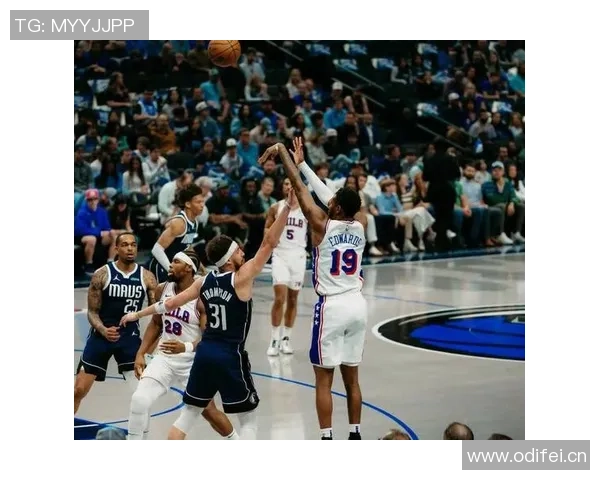 美媒透露克莱与浓眉意识到独行侠可能进行交易的消息