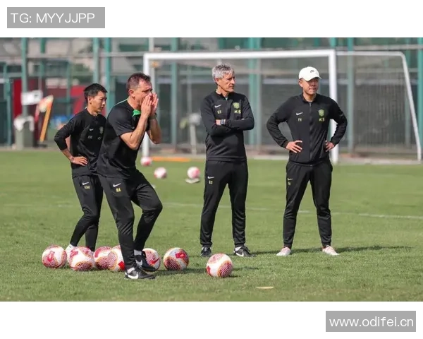 国安队明天下午适应场地训练拉米罗与塞鸟将出席新闻发布会